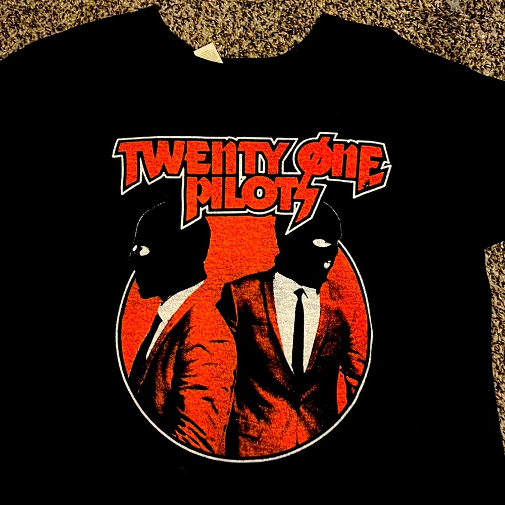 Twenty One Pilots tee